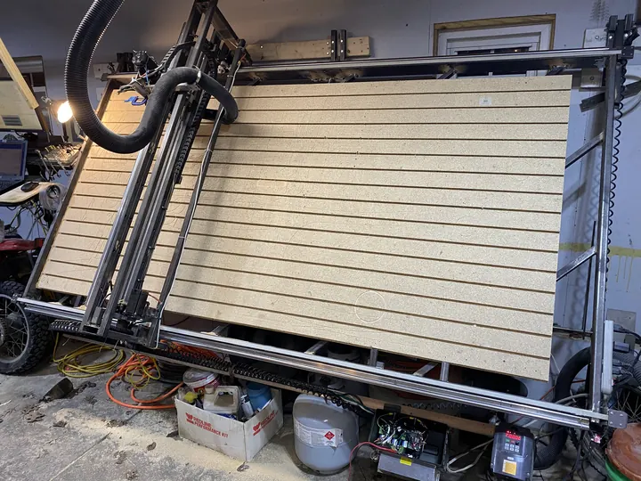 The gantry over the slatted spoilboard